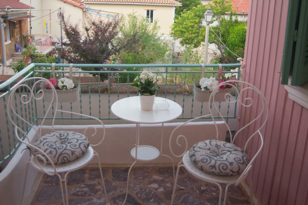 La Casa Rosa Apartment Lefkada City Exterior photo